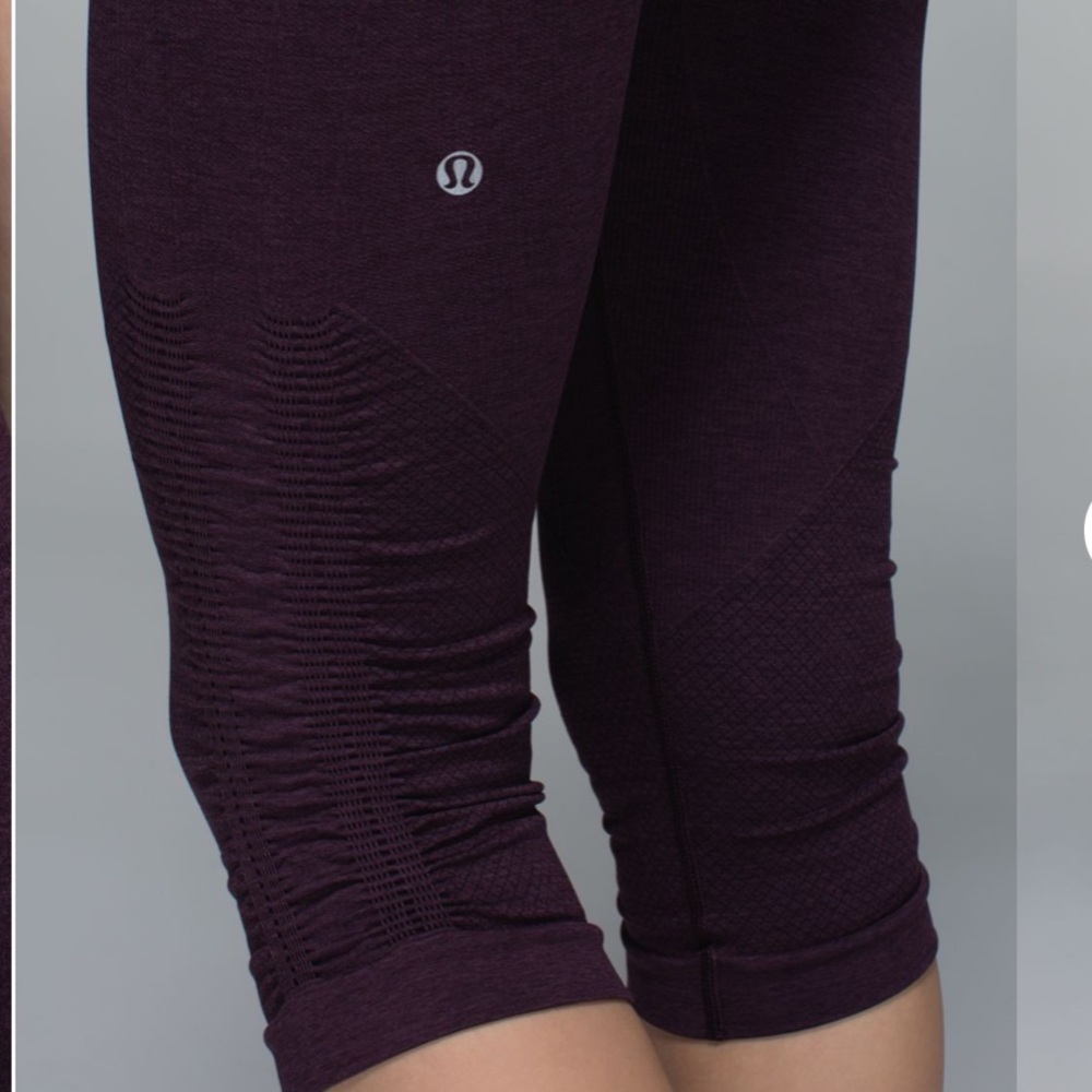 Lululemon | In the Flow Crop - Picture 4 of 9